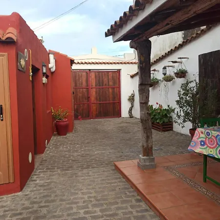 Casa El Comisario アパート